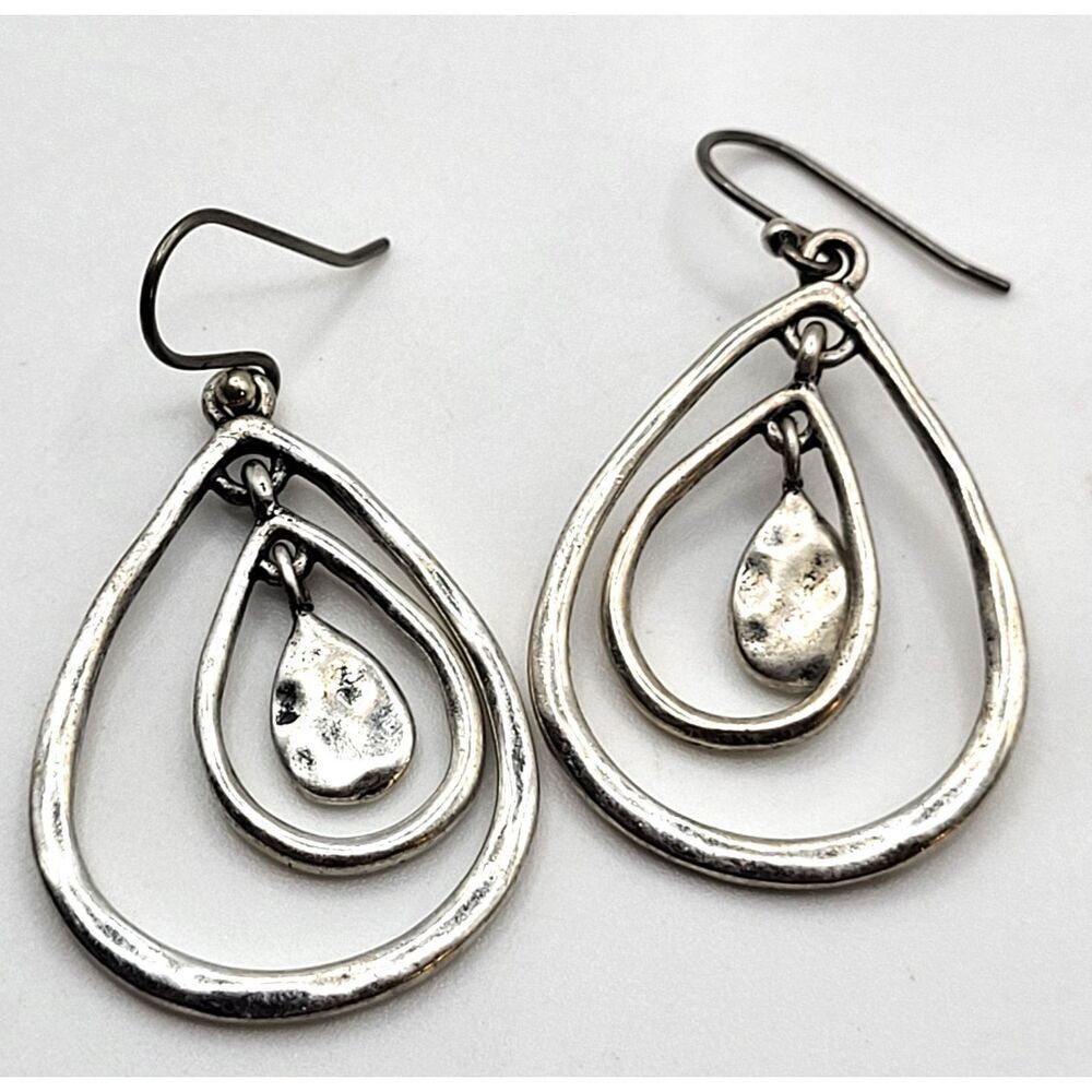 Vintage Hammered Silvertone Teardrop Earrings 1.5in